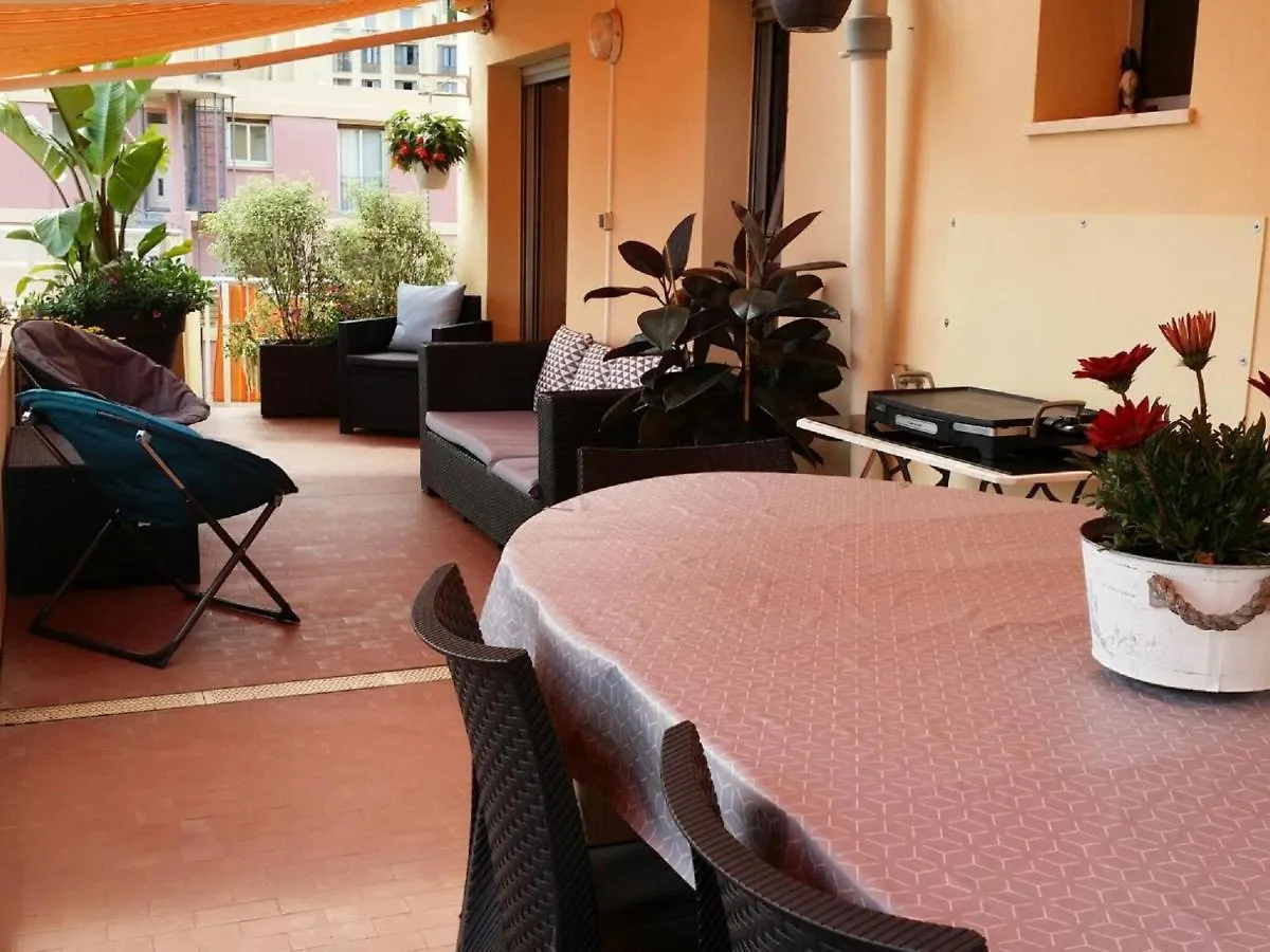 Serene Apartment In Top Location In Menton Near Sea